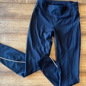 Lululemon tights.  Womens.  Reflective.  Size 4 Black